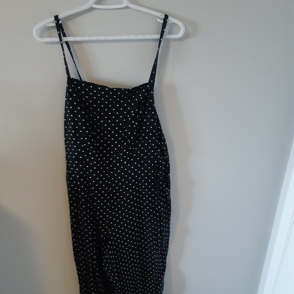 Various dresses, a blouse & shoes - Picture 6 of 9